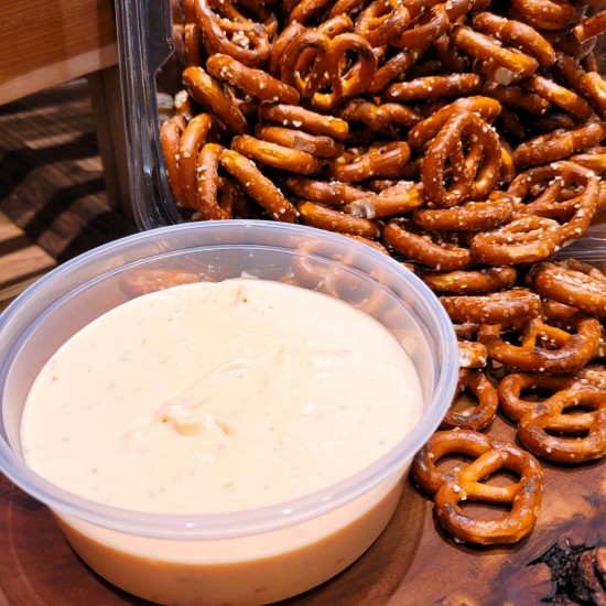 Creamy Red Pepper Pretzel Dip per lb.