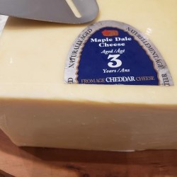 Fresh Cut 3 Year Old White Cheddar - per lb